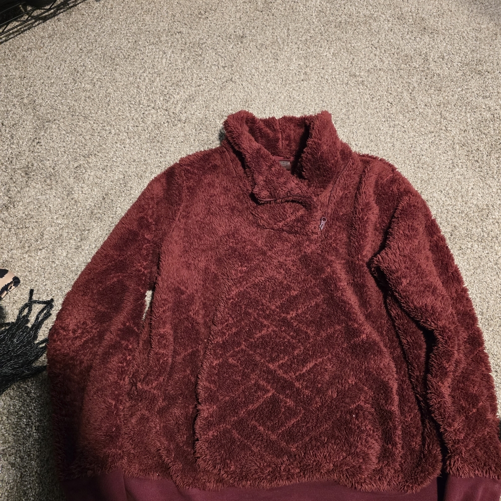 Burgundy Fleece Pullover